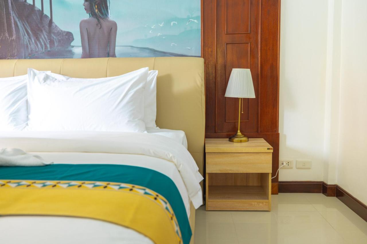 Phuket Kana International Hotel普吉岛卡娜国际酒店 Rawai ภายนอก รูปภาพ