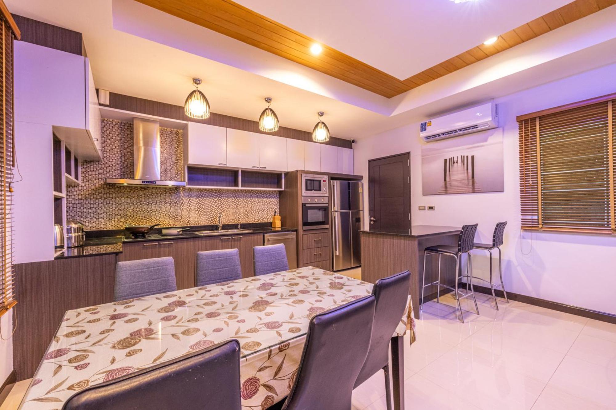 Phuket Kana International Hotel普吉岛卡娜国际酒店 Rawai ภายนอก รูปภาพ