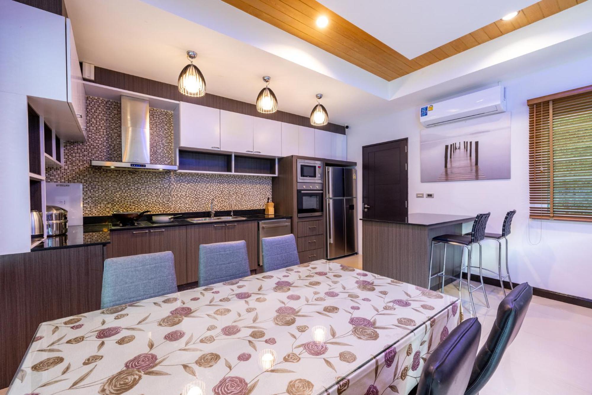Phuket Kana International Hotel普吉岛卡娜国际酒店 Rawai ภายนอก รูปภาพ